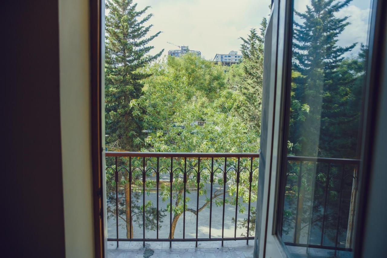 Clock Tower Apartment In Bakoe Buitenkant foto